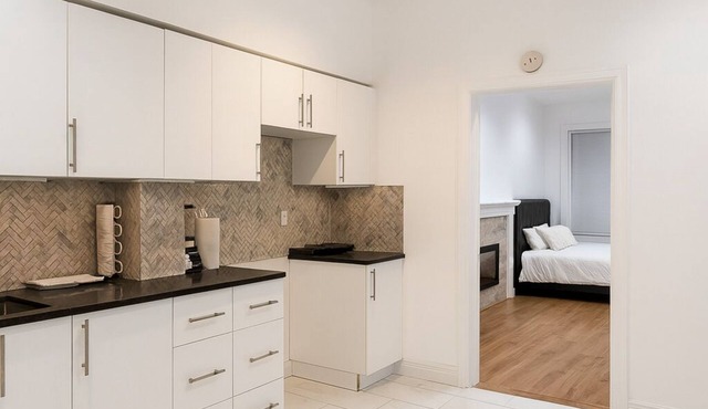 Cozy Harlem Brownstone 1BR Washer & Dryer