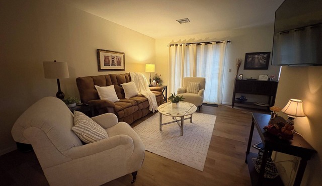 Cozy Haven - Entire Home in Enola, Pennsylvania