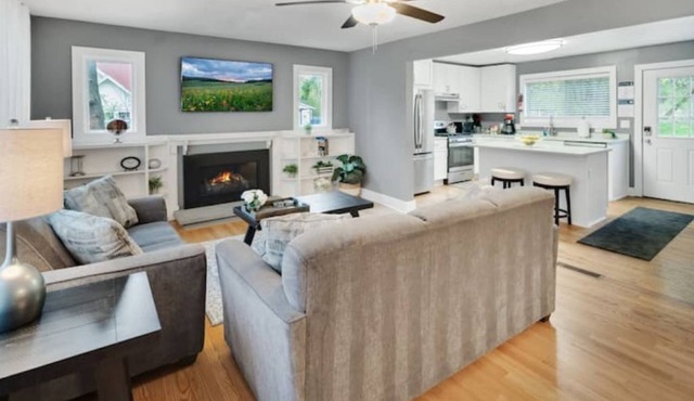 Cozy haven quiet Ithaca getawayn