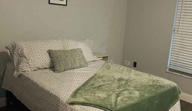Cozy Haven w/Premier Privacy 4bedrm