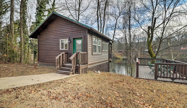 Cozy Heber Springs Cabin w/Deck & Dock!