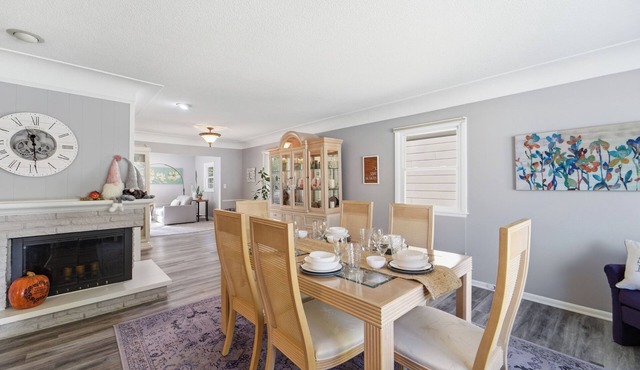 Cozy Heights Retreat | Baker's Kitchen & Sleeps 10