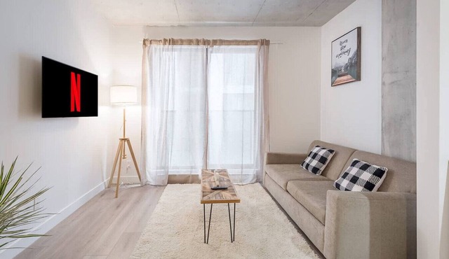 Cozy hidden gem in the heart of Montreal
