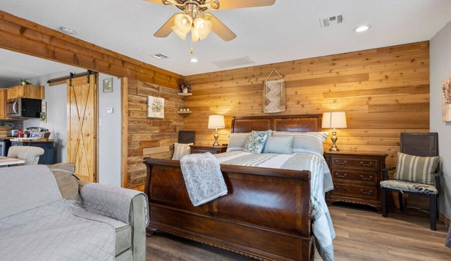 Cozy Hideaway in Denison Tx