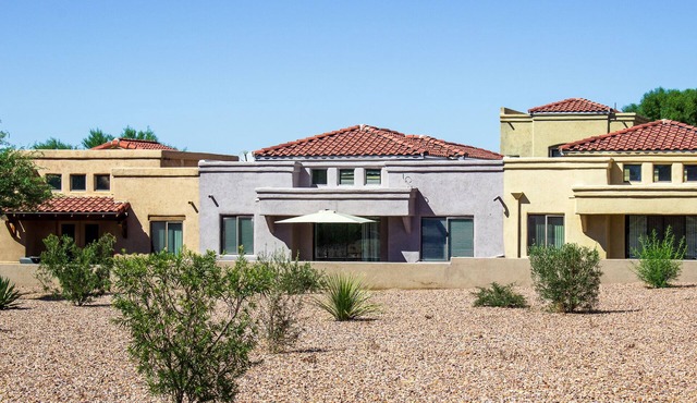 Cozy hideaway nestled in the heart of the Santa Rita Mountains,