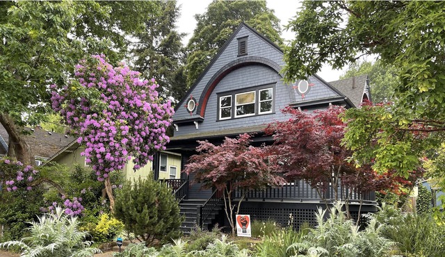 Cozy Hideout, Ideal Location in the Heart Of The Portland
