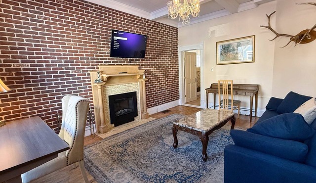 Cozy Historic Condo, Pet Friendly, Copper Mountain