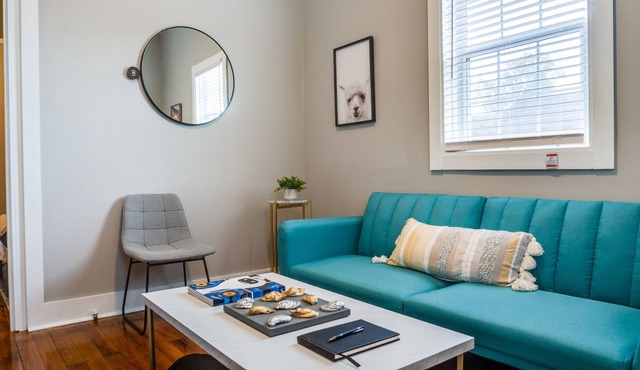Cozy Historic NOLA Duplex! 12min to French Quarter