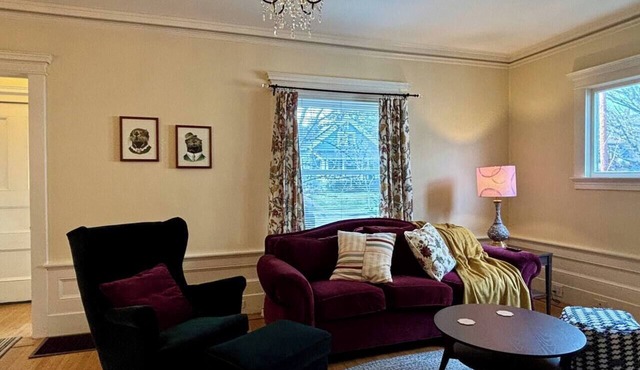 Cozy, Historic, Portland home.