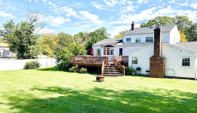 COZY HM WITH 3,100SF, KING BEDS in A+ LOCATION, NEAR EVERYTHING
