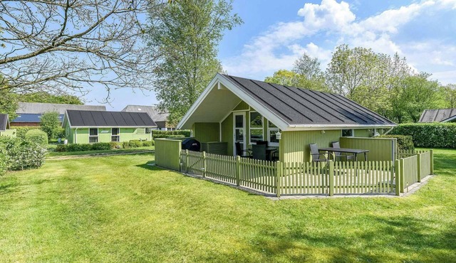 Cozy holiday cabin near Grindsted