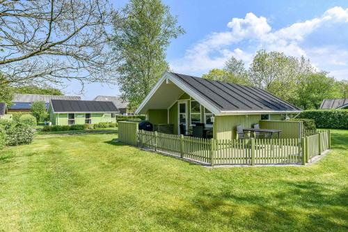 Cozy Holiday Cabin Near Grindsted