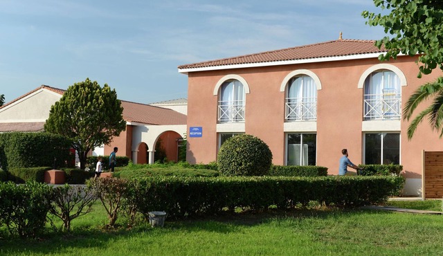 Cozy holiday home with terrace surrounded by vineyards