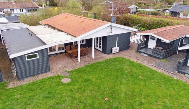 Cozy holiday home at Stillinge Strand