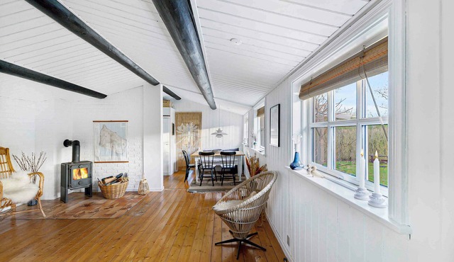 Cozy holiday home close to forest and beach