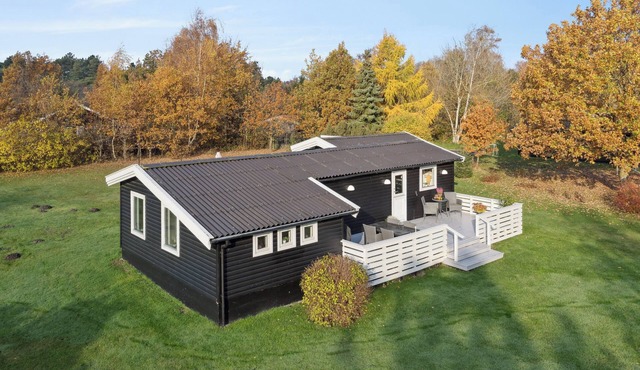 Cozy holiday home with sauna and hot tub