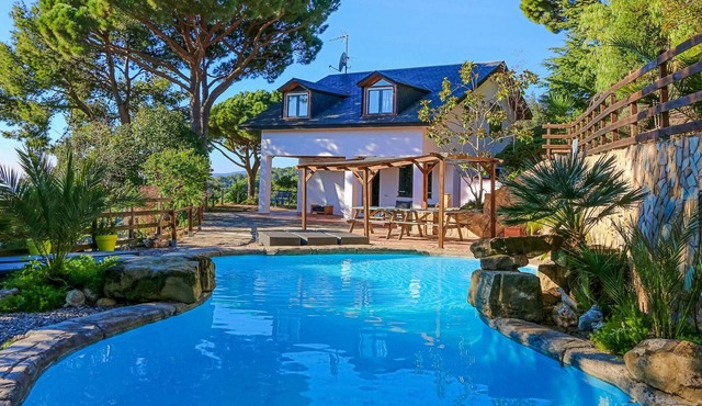 Cozy home in Sant Cebrià de Vallalt