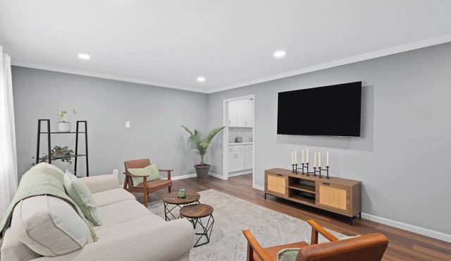 Cozy Home, 17 min from NYC, 2 Parking Spaces