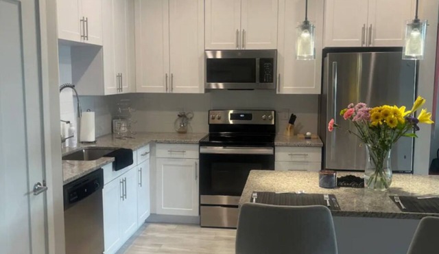 Cozy Home Away from Home 1Bd/1Ba in lovely Savannah