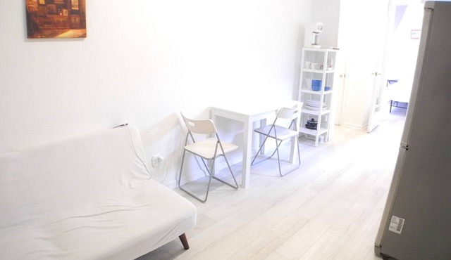 Cozy Home Away from Home in New York City