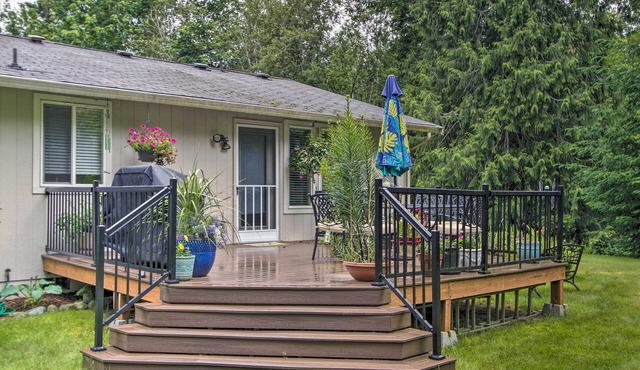 Cozy Home By Henderson Bay - 8 Miles to Gig Harbor