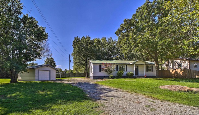 Cozy Home by Lake Eufaula: Fish, Boat + More!