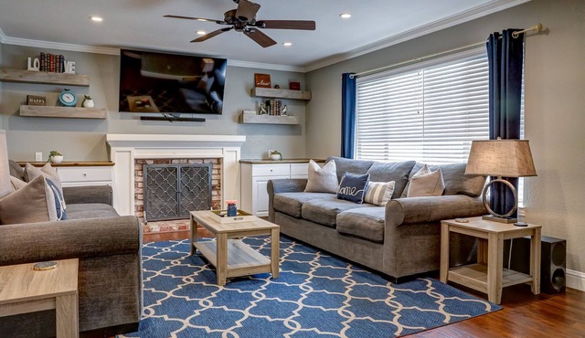 Cozy Home! CA Parks Pass…. Included