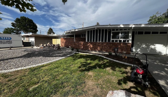Cozy home centrally located