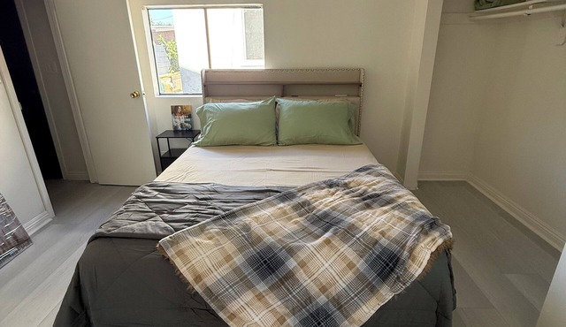 Cozy Home Centrally Located near Beach Cities & Airport. South Bay Area