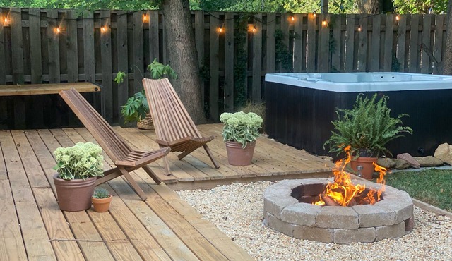 Cozy home centrally located to historical old-town leesburg w/HotTub & Firepit!