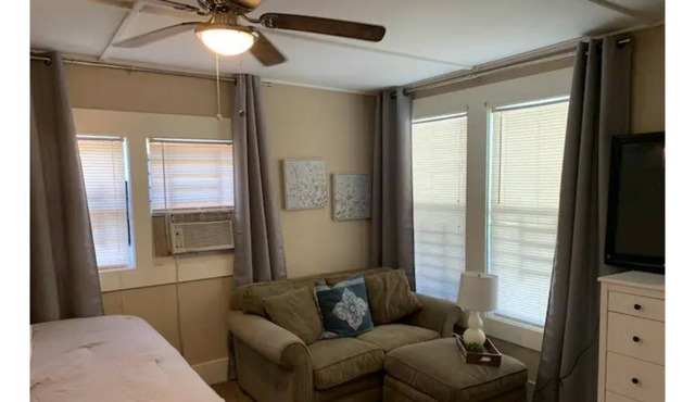 Cozy home close to airport, parks, and downtown