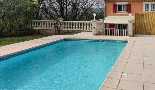 Cozy home in St-Quentin-la-Poterie