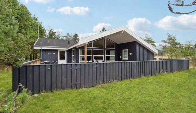 Cozy home in ålbæk with sauna