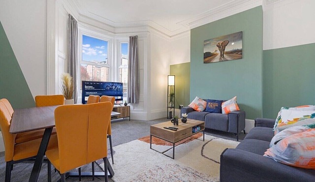 Cozy Home in Avenue Terrace, Sleeps 8