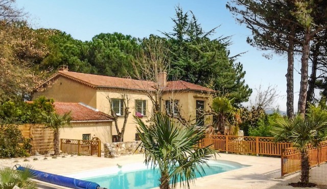 Cozy home in Bagnols sur ceze