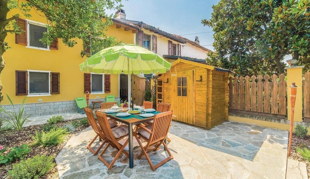 Cozy home in Bassignana with WiFi