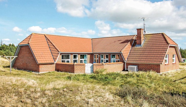 Cozy home in Blåvand with sauna