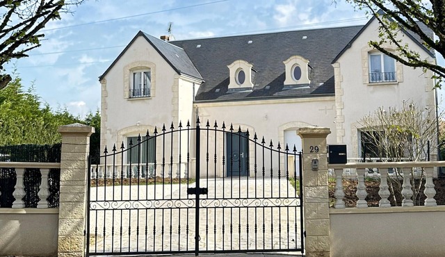 Cozy home in BLOIS with WiFi