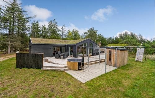 Cozy Home In Blokhus With Sauna