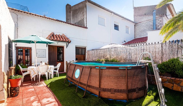 Cozy home in Cuevas del Campo with WiFi