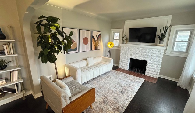 Cozy Home in College Cultural