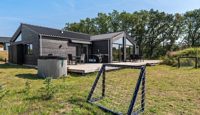 Cozy home in Ejstrupholm