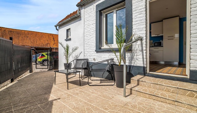 Cozy home in EPERLECQUES with WiFi