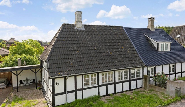 Cozy home in Faaborg with kitchen