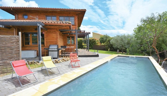 Cozy home in Thezan-les-Béziers