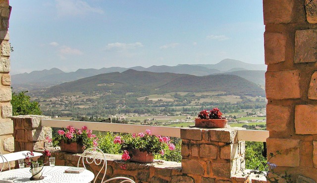Cozy home in Vaison La Romaine