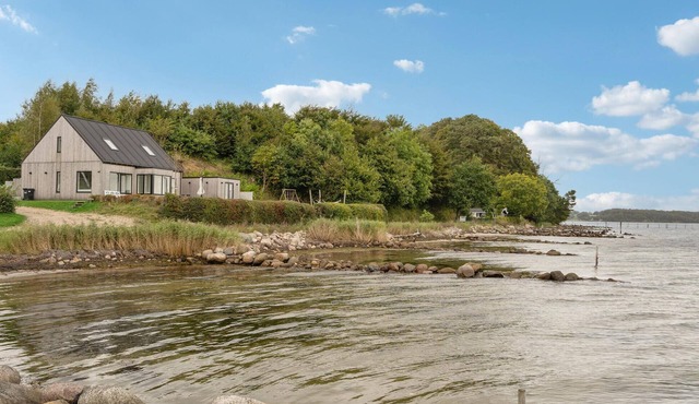 Cozy home in Fredericia with WiFi