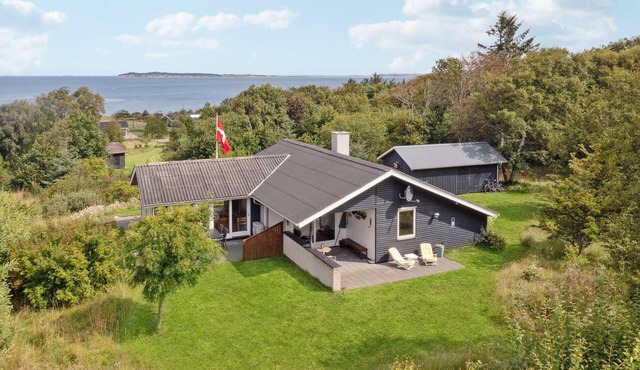 Cozy home in Fur with house sea view