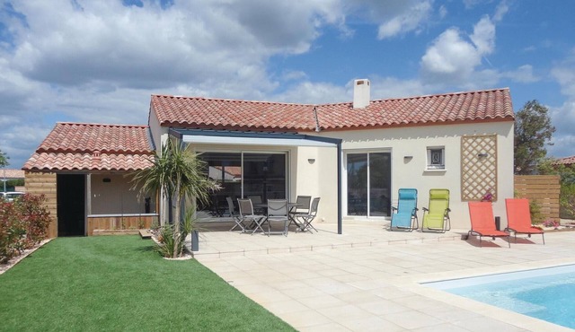 Cozy home in Ginestas with WiFi