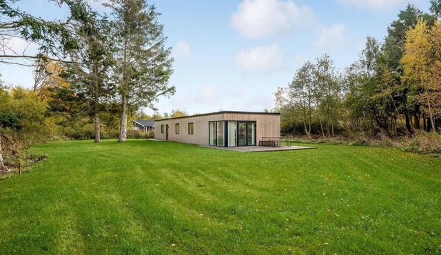 Cozy home in Glesborg with WiFi